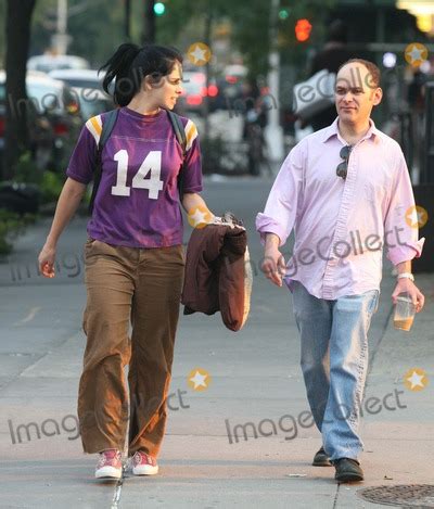 Photos and Pictures - NYC 09/09/06 EXCLUSIVE: Sarah Silverman walking ...