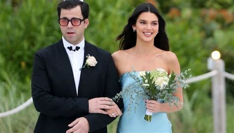 Kendall Jenner Asupru Criticat Din Cauza Rochiei Pe Care A Purtat O