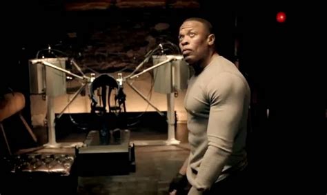 Dr Dre I Need A Doctor Explicit Ft Eminem Skylar Grey Video Klip