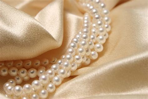 Revealing The Meaning Of Pearl Symbolism Symbolscholar