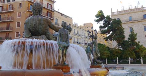 valencia old town fountain plaza 4k spain 1290079 Stock Video at Vecteezy