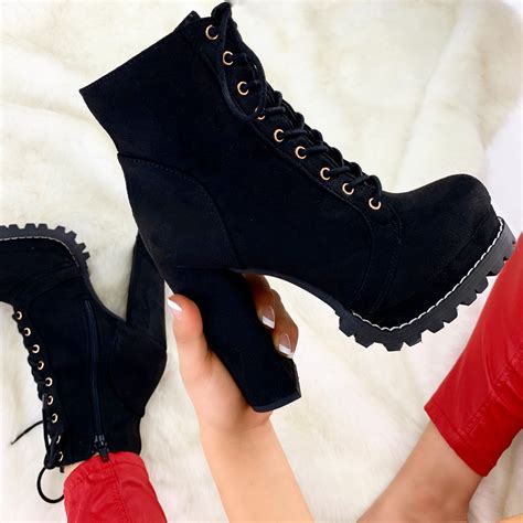 Pin En Botas Y Botines Outfits Para Combinar Tus Botas En Tendencia