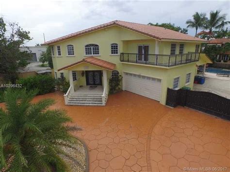 35 Homes for Sale in Hialeah Gardens, FL | Hialeah Gardens Real Estate ...