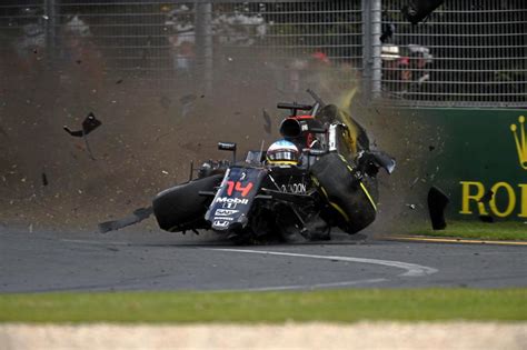 El Accidente De Fernando Alonso En Imágenes Foto 3 De 25