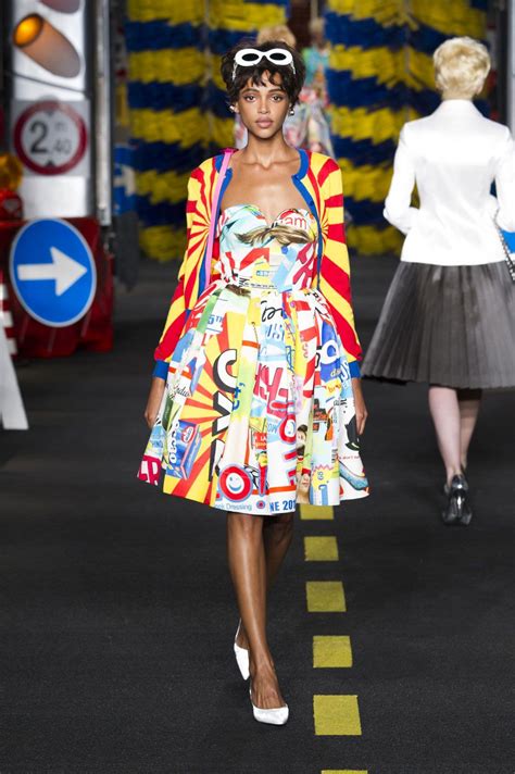 Jeremy Scott Channels Picasso For Moschino S Spring Collection