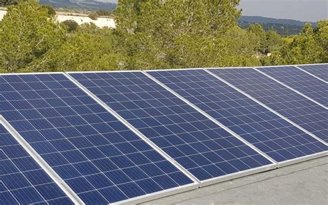 Instalaci N Fotovoltaica Para Autoconsumo De Kw Instalada En Vivienda