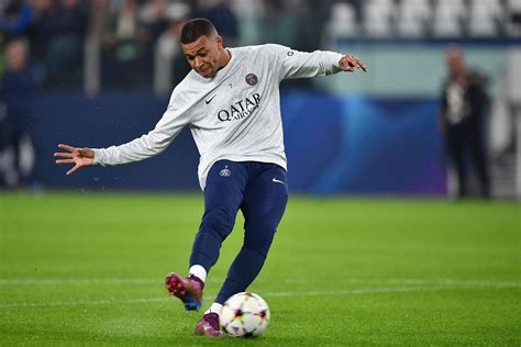 PSG Superstar Kylian Mbappe Unexpectedly Returns To Training Ahead Of