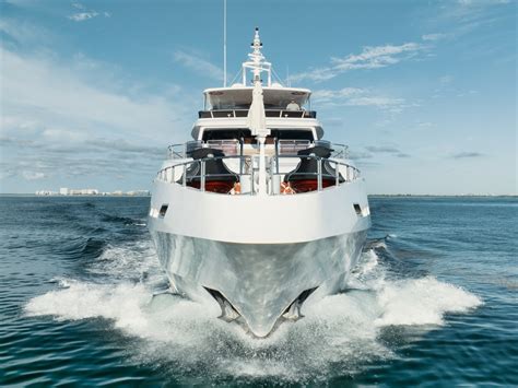 Gulf Craft Majesty Persistence Cabins Am Charter