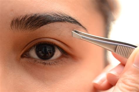 How To Shape Eyebrows Tips For The Perfect Eyebrow Shape Cosmetic News