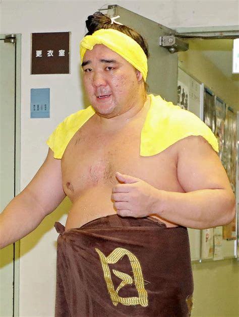 日馬富士「ハッハッハッ」3年ぶり首投げ決めご機嫌 大相撲 日刊スポーツ