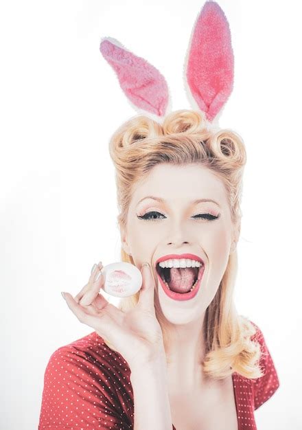 Premium Photo Pinup Easter Sexy Woman In Bunny Ears Winking Sweet