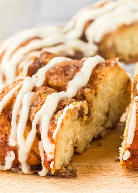 Make Your Own Dollywood S Famous Cinnamon Bread At Home Dollyparton