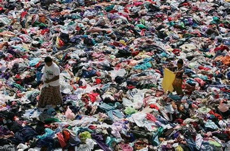 The Boxing Day Tsunami In 20 Photos Tsunami Bring It On Banda Aceh