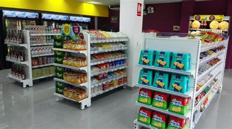 Tambo C Mo Surgi La Tienda De Conveniencia Que Lleg Para Quedarse