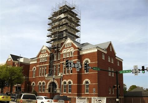 Henry County Courthouse - Bone Dry Roofing