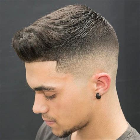 35 Skin Fade Haircut Bald Fade Haircut Styles 2020 Update Medium