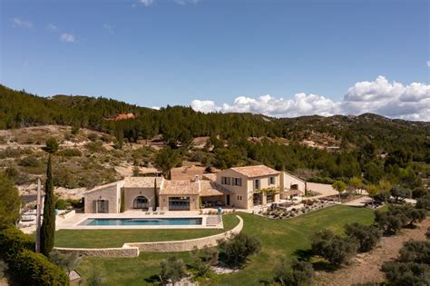 Luberon Villas Luxury Villas With Pools Red Savannah