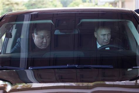 プーチン氏と金正恩氏が2人でドライブ 禁輸品の高級車「アウルス」で News Everyday