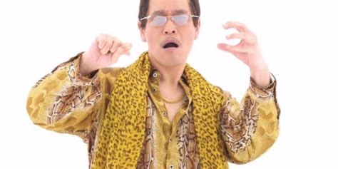 Piko Taro Lanzó El Pen Pineapple Apple Pen El Nuevo Video Viral De Youtube Video Vakeo Urbano