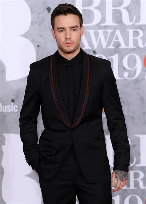 Liam Payne Hits A Bum Note Online After Naked Snap Seen As Desperate Bid For Attention Extra Ie