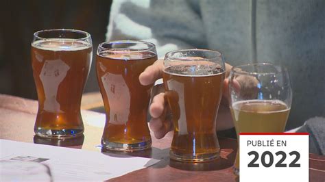 Des étudiants Apprennent En Laboratoire Les Secrets De La Bière Radio Canada