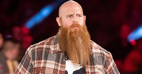 Erick Rowan Returns To Wwe For Emotional Bray Wyatt Tribute