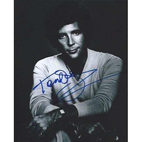 Tom JONES Autograph