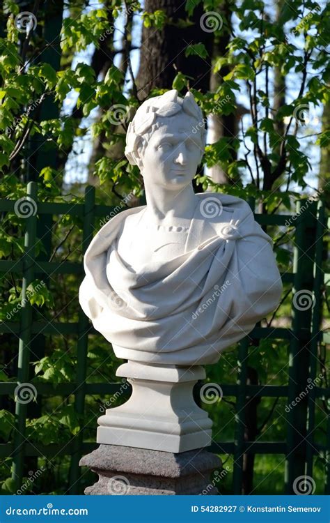 Statue Of Gaius Iulius Caesar Stock Image Image Of Peter Marble