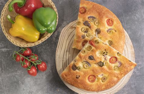 Receta De Focaccia De Aceitunas Y Tomate