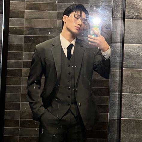 Choi San Sans Cute Kpop Guys Hot Korean Guys