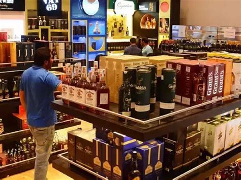 Maharashtra Wine Will Soon Be Available At Supermarkets General Stores And Walk In Stores अब