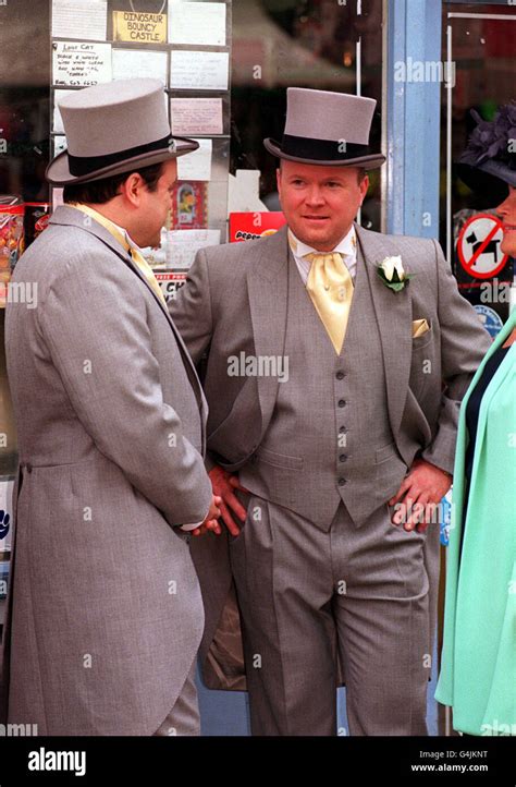 Eastenders wedding/Phil & Barry Stock Photo: 106131476 - Alamy