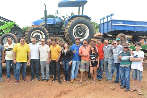 Churrasco marca a entrega de patrulha agrícola à comunidade Vila