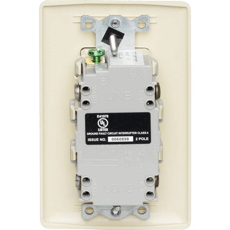 Bryant Gftwrst15i Heavy Duty Commercial Weather Resistant Autoguard Self Test Gfci Receptacle