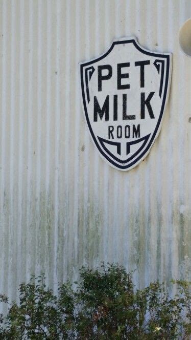 Pet Milk Sign Pets Novelty Sign Decor