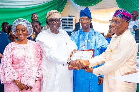 Sanwo Olu Hamzat Obasa 39 Others Receive Certificates Of Return