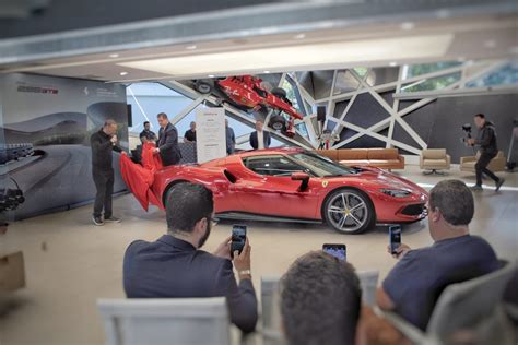 Ferrari 296 GTB de 830 cv chega ao Brasil veja a avaliação Motor Show