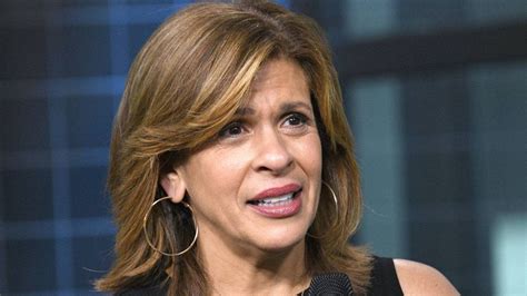 Todays Hoda Kotb Overwhelmed With Emotion Live On Air As She Receives