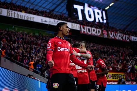 Triunfazo Bayer Leverkusen de Piero Hincapié ganó 2 x 1 al Bayern