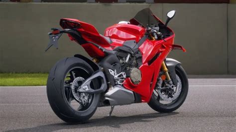 2025 Ducati Panigale V4 V4 S Breaks Cover Overdrive