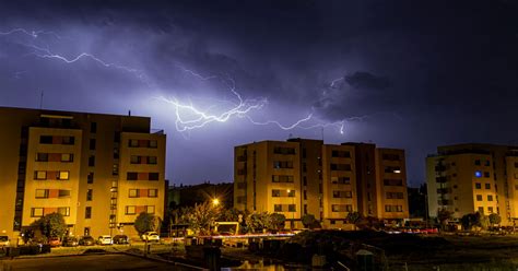 Alerte météo averses orageuses localement très fortes samedi et