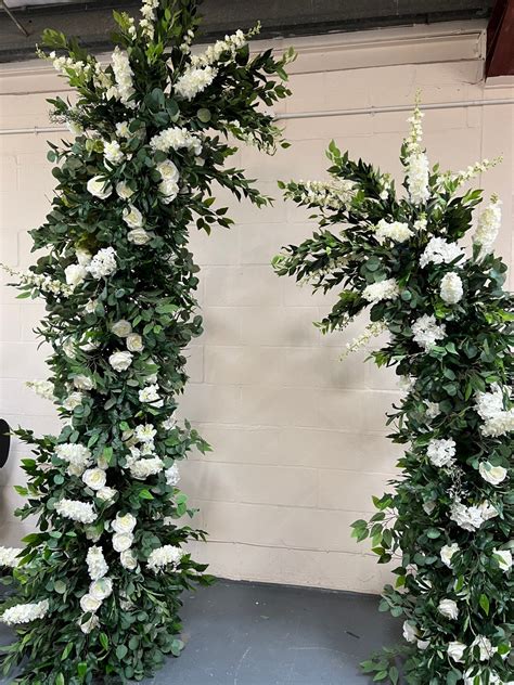 Columnas De Flores Para Bodas Arcos De Flores Para Bodas Deconstruidos