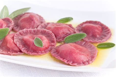 Ravioli Di Rapa Rossa Alla Bufala Ravioli Di Ravioli Ricette