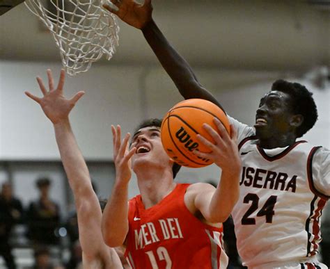 Mater Dei Basketball Surges Past No 3 Jserra In Second Half Of Trinity