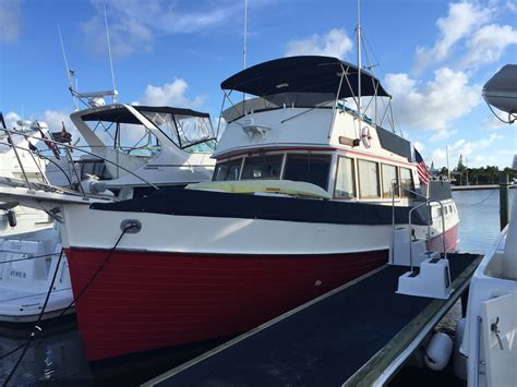 The laurel floating oyster bar coming to a dock near you – Artofit