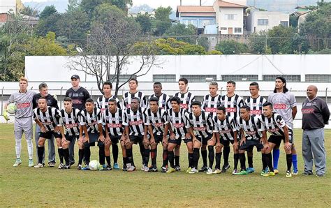 O futebol profissional em Tietê