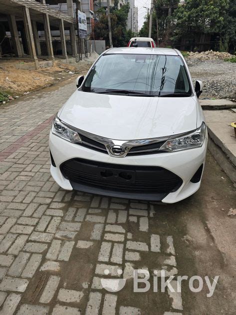 Toyota Axio Non Hybrid For Sale In Elephant Road Bikroy