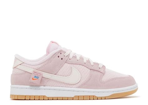 Wmns Dunk Low Teddy Bear Light Soft Pink Nike Dz Light