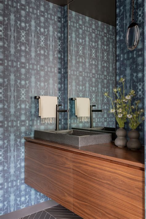 Modern Transformation Detail — Adams + Beasley Associates