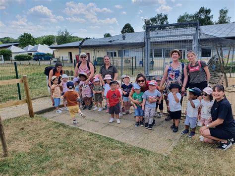 Sortie au centre équestre pour les enfants de la halte garderie et de